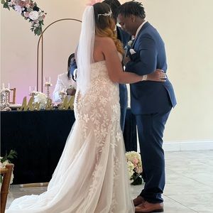 Iv/Capp/honey wedding dress